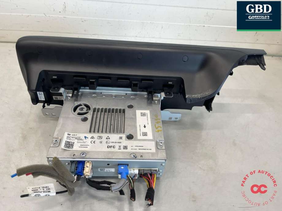 Bilstereo navigasjon skjerm til Kia Sorento 2016-->> Type III  (96560P 4FC0FHL|)