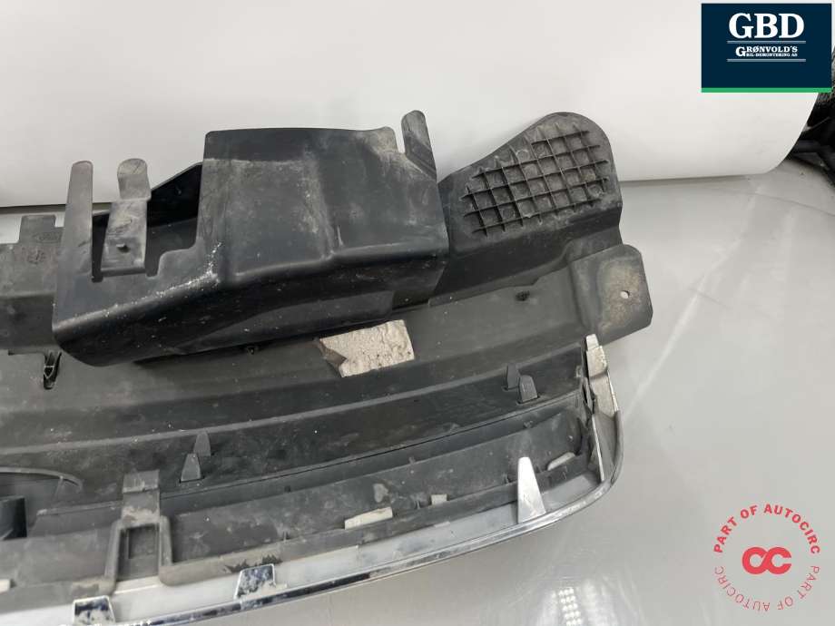 Grill til Ford Kuga 2008-2012 (Type I)  (1515015|8V41-8138-AA|)