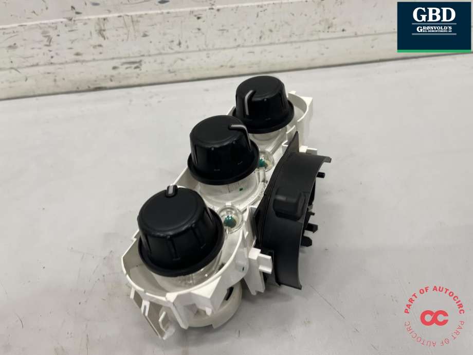 Varmeapparat betjening til Toyota Hilux 2006-2011  (559000K350|)