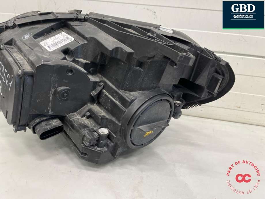 Frontlykt høyre xenon til Mercedes B-Klasse, electric drive 2014-2018 (W242) (W242) (A 246 820 02 39|A 246 820 72 61|)