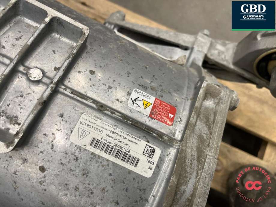 Motor elbil bak til Porsche Taycan 2019-->>  (9J1901153D|9J1901153DX|PAD 901 153 D)
