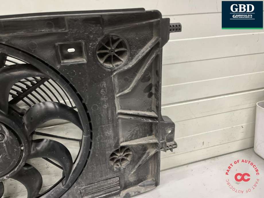 Kjølevifte elektrisk til Nissan Ariya 2022-->> (214815MP0A|0130708547|)