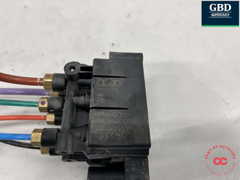 Ventilblokk luftfjæring til Audi e-tron 2018-->>  (4N0 616 013 A|)