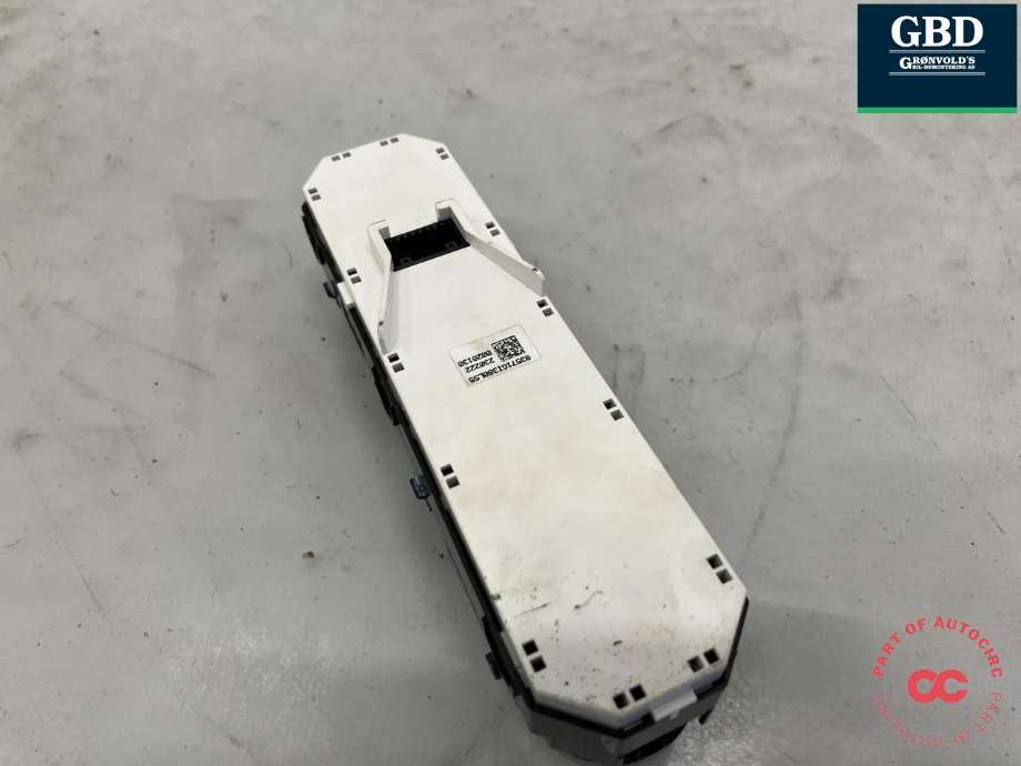 Bryter ruteheis førerdørspanel til Hyundai Ioniq 5 2021-->>  (93571GI 380LS5|)