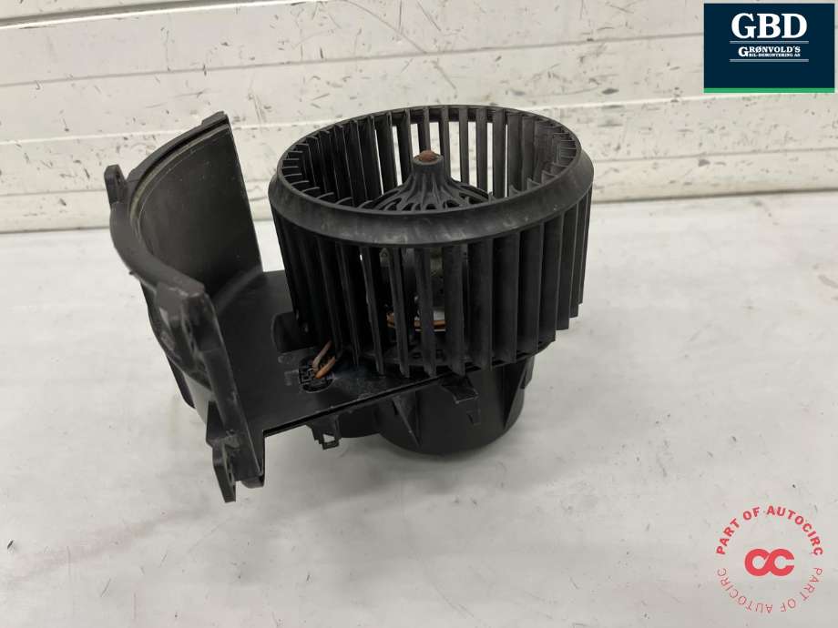 Varmeapparat motor til VW Transporter / Caravelle 2003-2009 (Fase 1) (T5) (T5) (7E1 820 021|7H1 820 021 B|)