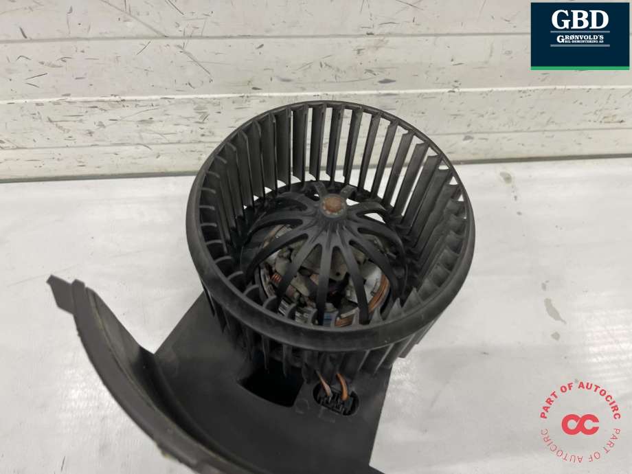 Varmeapparat motor til VW Transporter / Caravelle 2003-2009 (Fase 1) (T5) (T5) (7E1 820 021|7H1 820 021 B|)