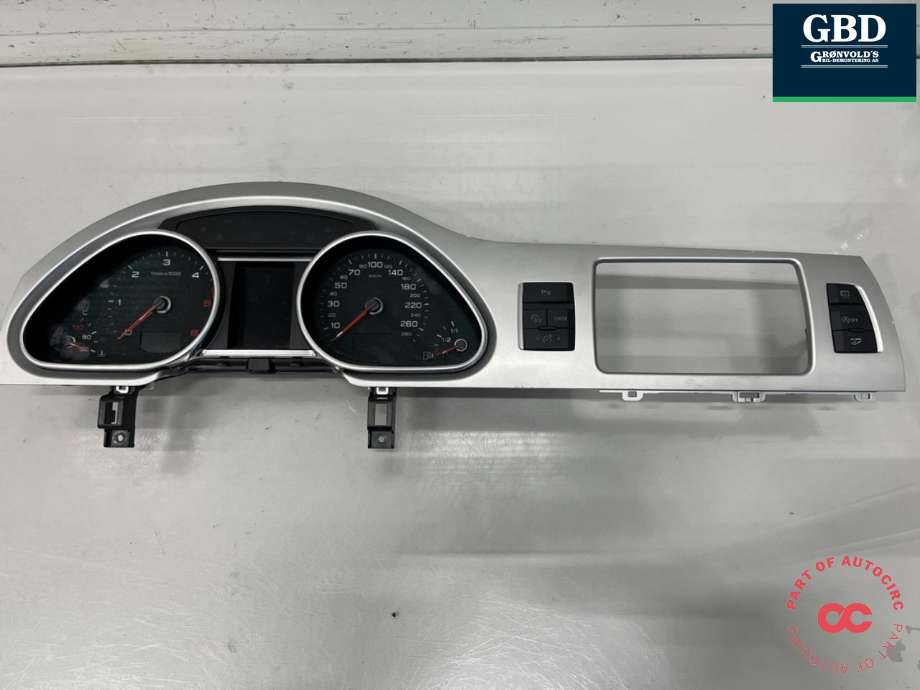 Instrumentpanel til Audi Q7, 2010-2015 (Type I, Fase 2)  (4L0 920 932 D)