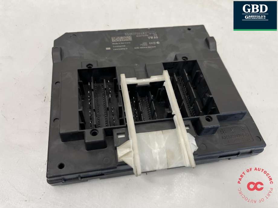 Styreenhet comfort (BCM) til Audi A3 2012-2016 (Type III, Fase 1)  (5Q0 937 084 AJ|5Q0 937 084 AJ Z00|)