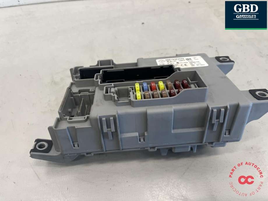 Styreenhet comfort (BCM) til Opel Combo D 2012-2018  (NO PART ID|00519383520|28385750)