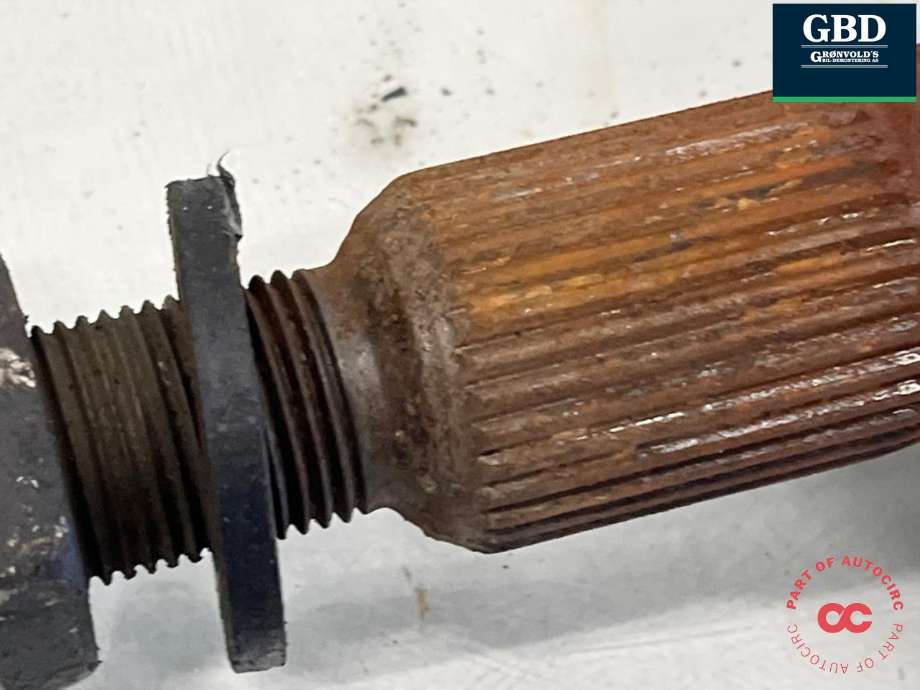 Drivaksel høyre foran, bensin/automat til Cadillac Escalade 2002-2006 (GMT 800) (GMT 800) (26069244|)