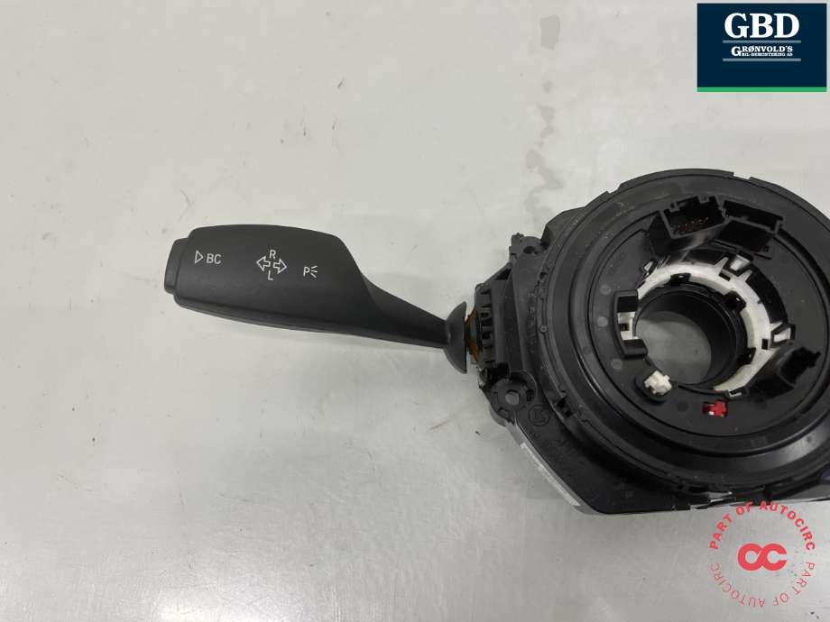 Bryter combi til BMW 1-Serie 2011-2015 (Fase 1) (F20/F21) (F20/F21) (61 31 9 351 148|9 242 282-02|)
