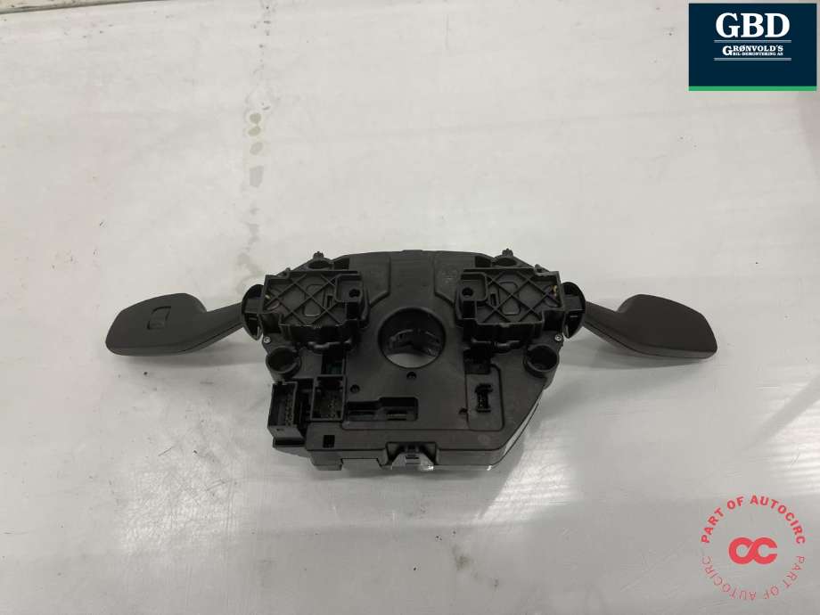 Bryter combi til BMW 1-Serie 2011-2015 (Fase 1) (F20/F21) (F20/F21) (61 31 9 351 148|9 242 282-02|)