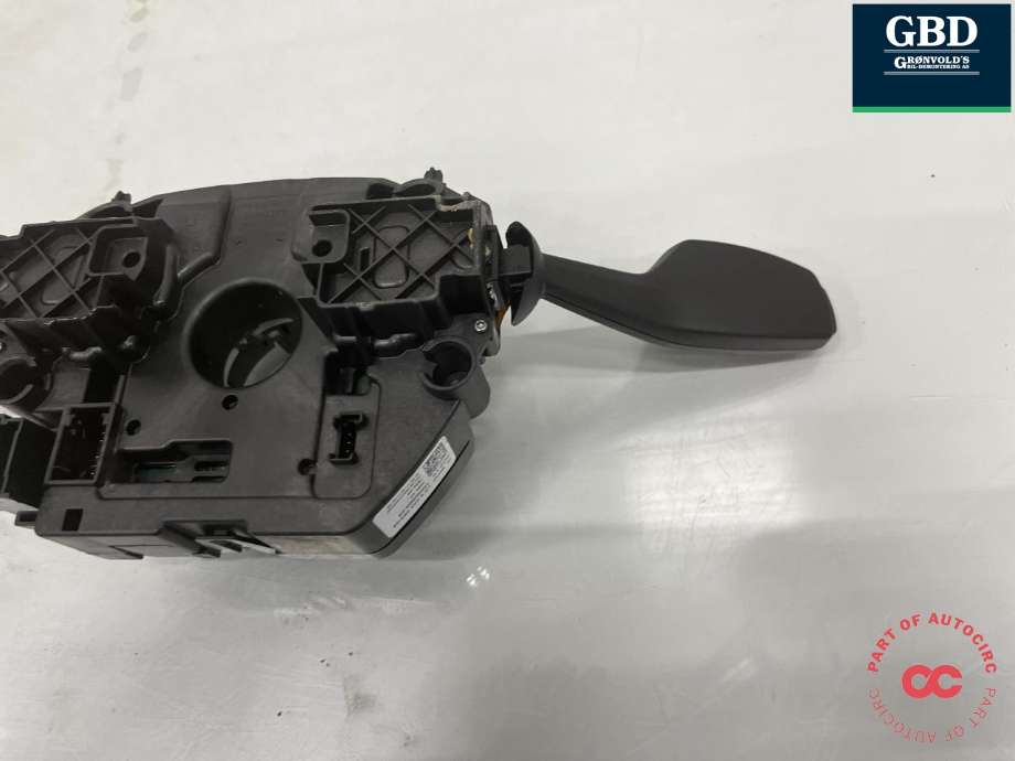 Bryter combi til BMW 1-Serie 2011-2015 (Fase 1) (F20/F21) (F20/F21) (61 31 9 351 148|9 242 282-02|)