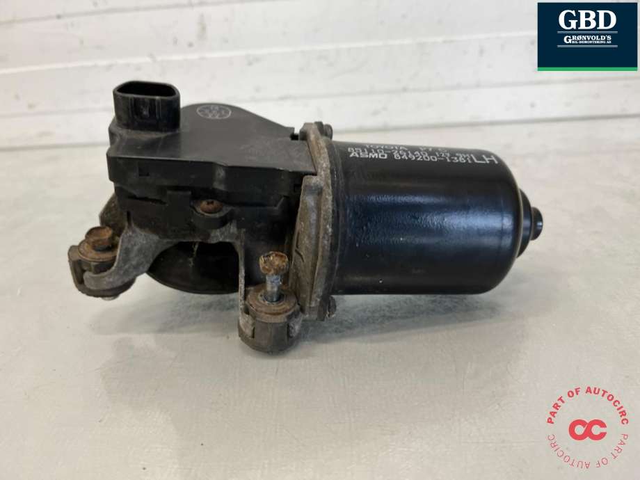 Viskermotor frontrute til Toyota Hiace 2007-2012 (Fase 3)  (8511026140|85110-26140|)
