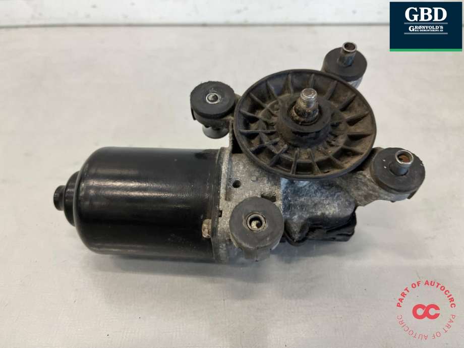 Viskermotor frontrute til Toyota Hiace 2007-2012 (Fase 3)  (8511026140|85110-26140|)