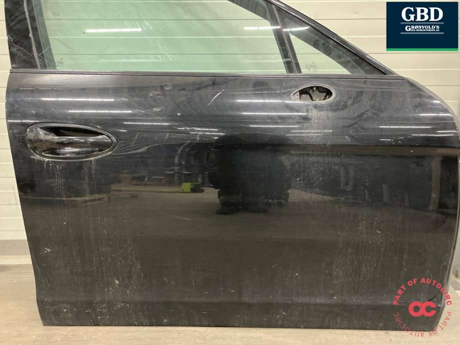 Dør høyre foran til Porsche Panamera 2009-2017 (Type I) (970) (970) (970 531 012 00|970 531 012 02 GRV|970 531 012 01 )