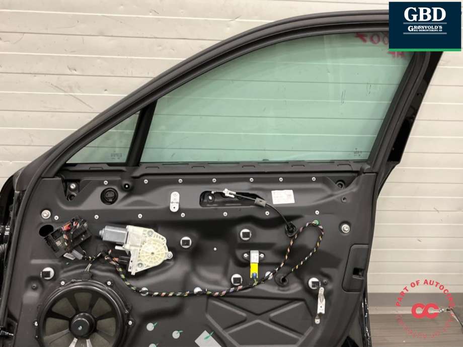 Dør høyre foran til Porsche Panamera 2009-2017 (Type I) (970) (970) (970 531 012 00|970 531 012 02 GRV|970 531 012 01 )