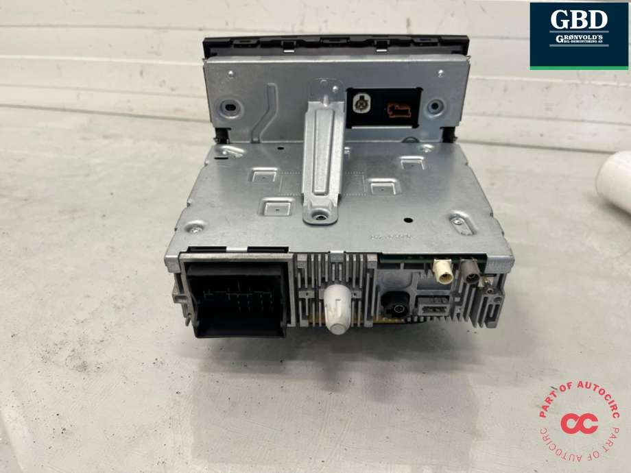 Bilstereo til Peugeot Partner 2015-2019 (Type II, Fase 2) (16 227 941 80|16 808 174 80|98 177 044 80)