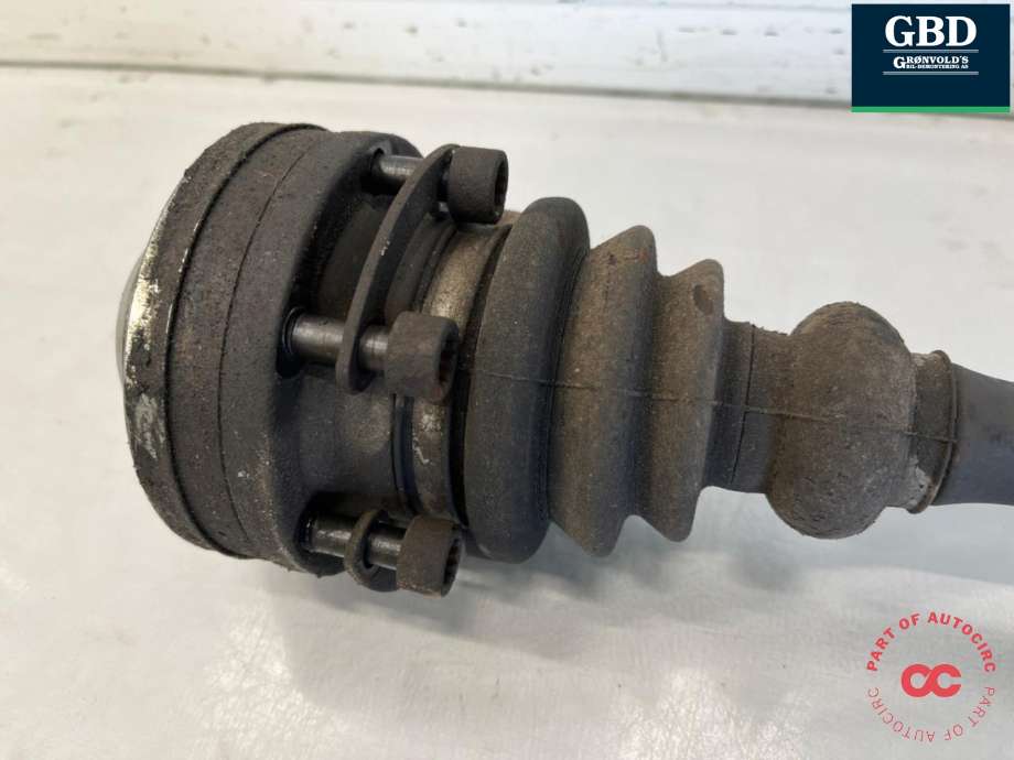 Drivaksel venstre foran, diesel/manuell til VW Transporter / Caravelle 2003-2009 (Fase 1) (T5) (T5) (7E0 407 271 AA|7E0 407 271 N|7H0 407 451 JX| 7H0407271T)