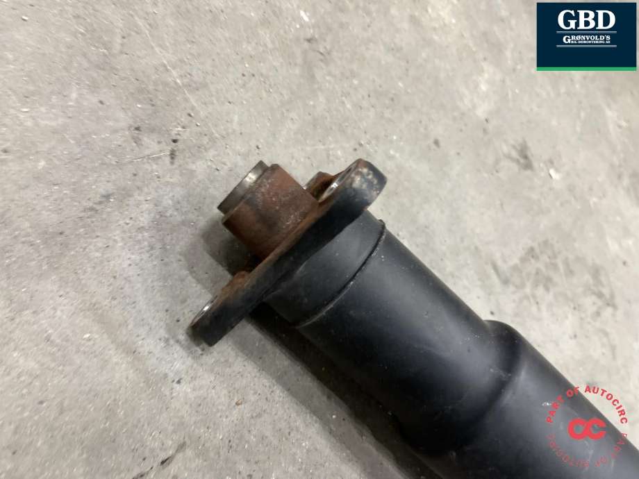 Mellomaksel til BMW 3-Serie 2005-2011 (E90/E91/E92/E93) (E90/E91/E92/E93) (26 10 7 527 339|)