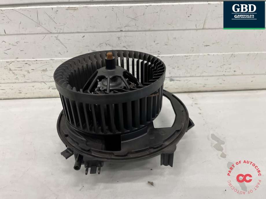 Varmeapparat motor til VW Golf Sportsvan 2014-2018  (5Q1 819 021 H|5Q1 819 021 E|)