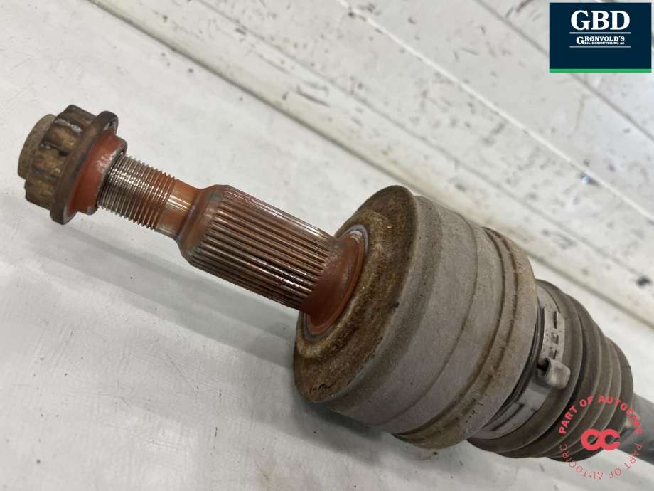 Drivaksel høyre bak, diesel/manuell til VW Transporter / Caravelle 2015-2019 (T6) (T6) (7E0 501 202 A|7E0 501 202 AX|)