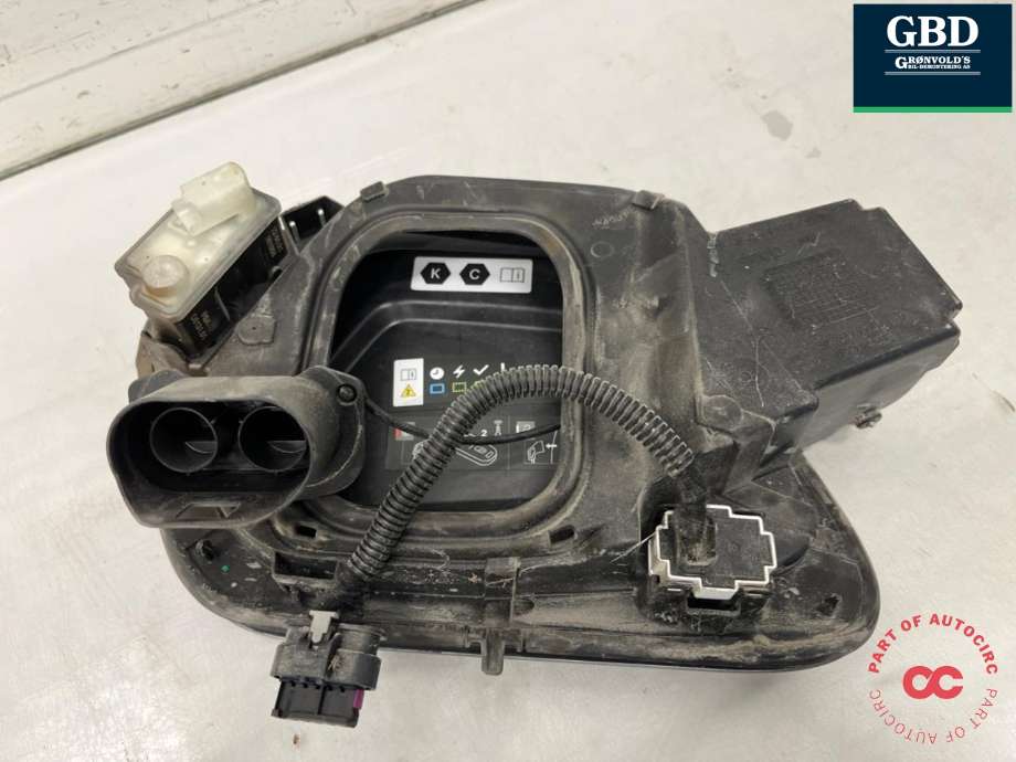 Ladeluke karosseri elbil til Peugeot e-208 2019-->>  (98 284 711 80|)