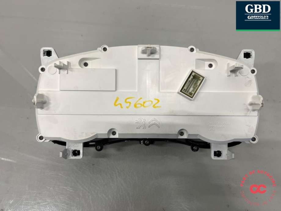 Instrumentpanel til Toyota Proace 2016-->> (Type II) (SU001B4039|SU001B2692|98 304 292 80 00)