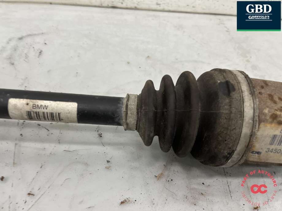 Drivaksel venstre foran, diesel/automat til BMW X3 2007-2010 (Fase 2) (E83) (E83) (31 60 3 450 565|)