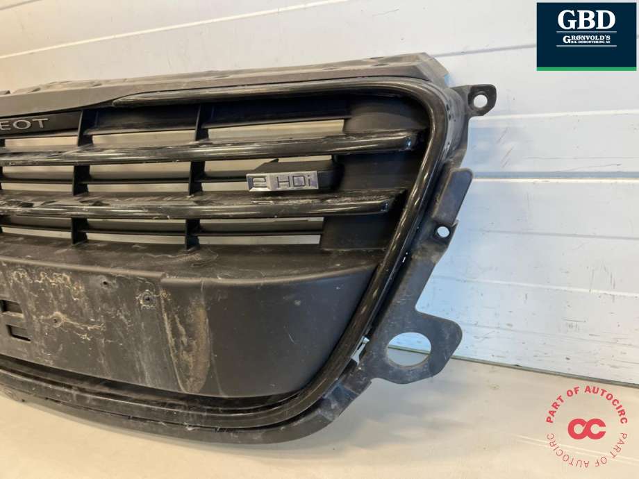 Grill til Peugeot 508 2011-2014 (Type I, Fase 1) (7422 Y6|)