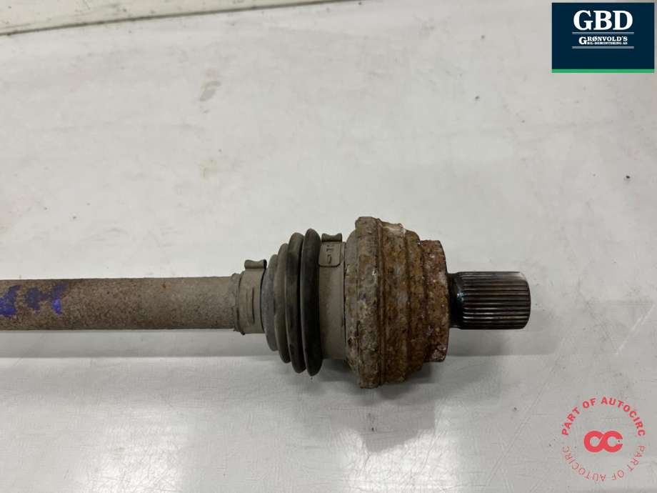 Drivaksel høyre bak, diesel/manuell til VW Passat 2011-2015 (B7) (B7) (1K0 501 204 F|1K0 501 204 FX|)