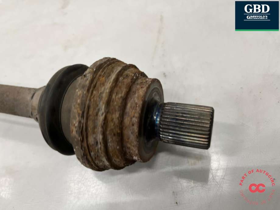Drivaksel høyre bak, diesel/manuell til VW Passat 2011-2015 (B7) (B7) (1K0 501 204 F|1K0 501 204 FX|)