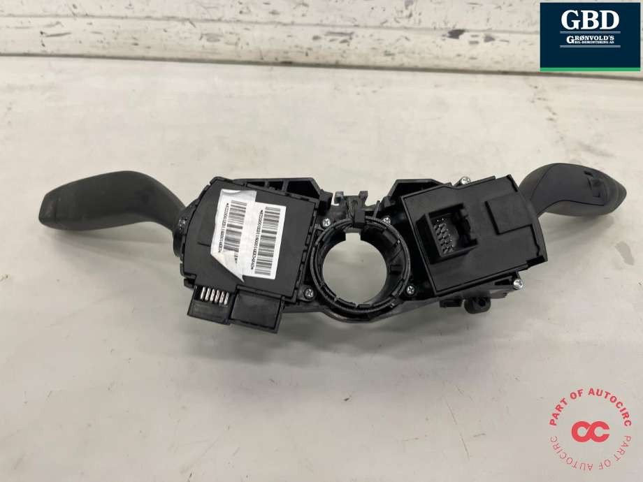 Bryter combi til XPeng P7 2021-->>  (8220001ED1-00-03|)