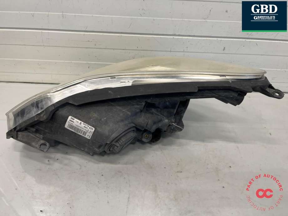 Frontlykt høyre halogen til Opel Corsa D 2006-2014  (95511328|)