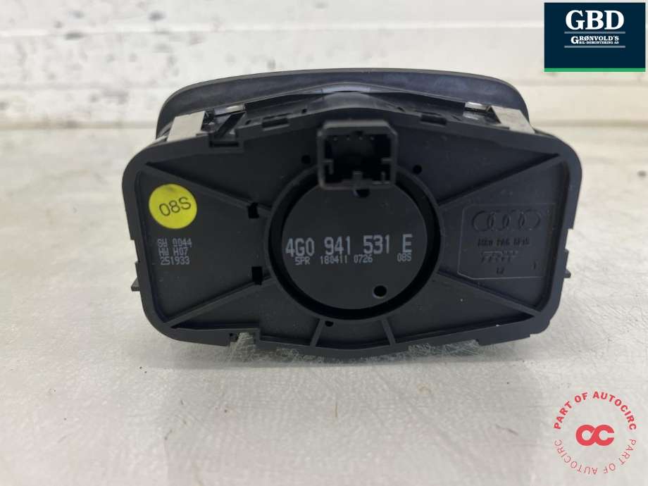 Bryter lys til Audi A6 2011-2014 (Type IV, Fase 1) (C7) (C7) (4G0 941 531 AL|4G0 941 531 E|)