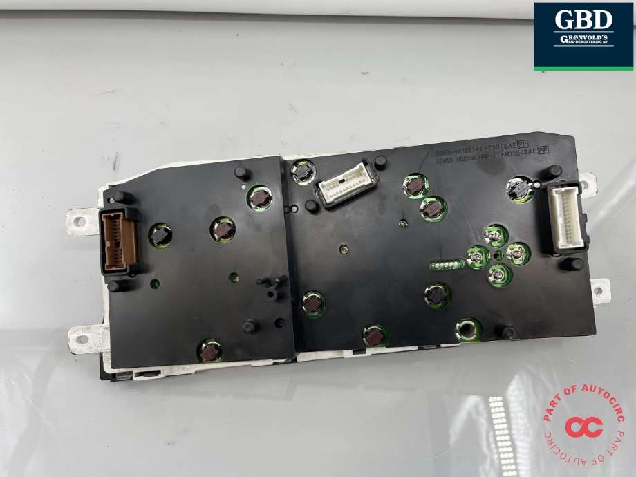 Instrumentpanel til Nissan X-Trail 2002-2007 (T30) (T30) (248209H00D|248209H005|)
