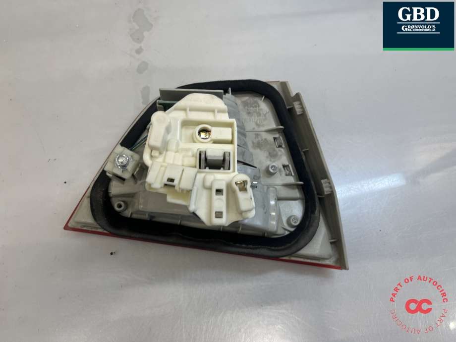 Baklykt høyre indre til BMW 3-Serie 2005-2011 (E90/E91/E92/E93) (E90/E91/E92/E93) (63 21 7 289 434|)