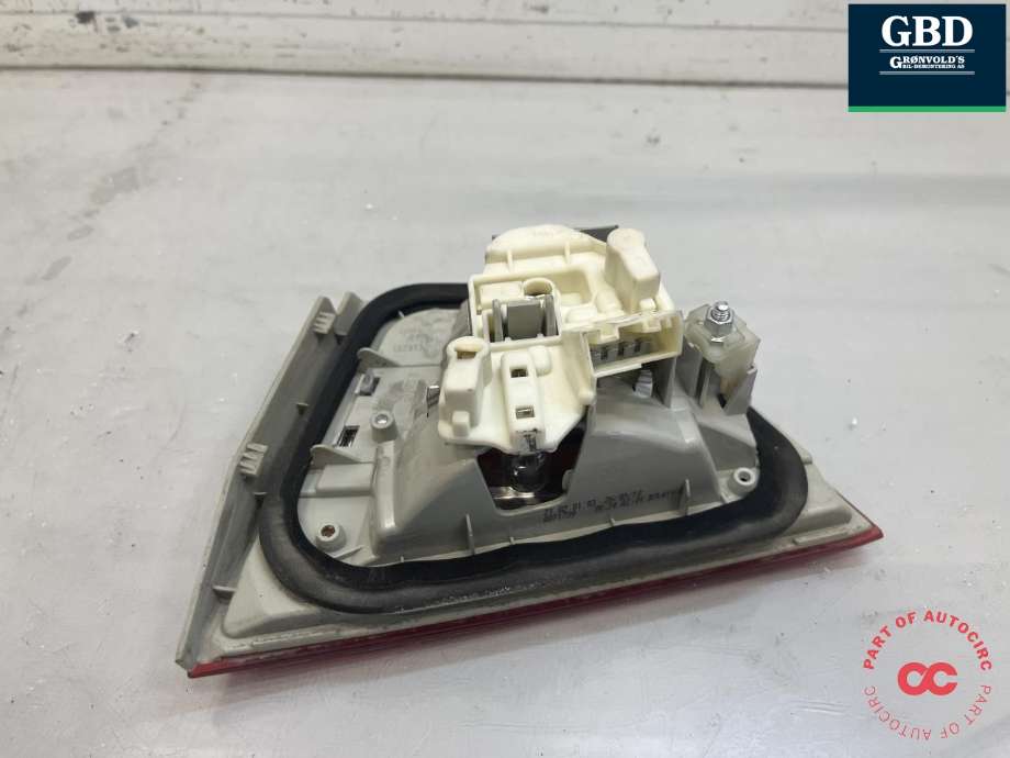 Baklykt venstre indre til BMW 3-Serie 2005-2011 (E90/E91/E92/E93) (E90/E91/E92/E93) (63 21 7 289 433|)