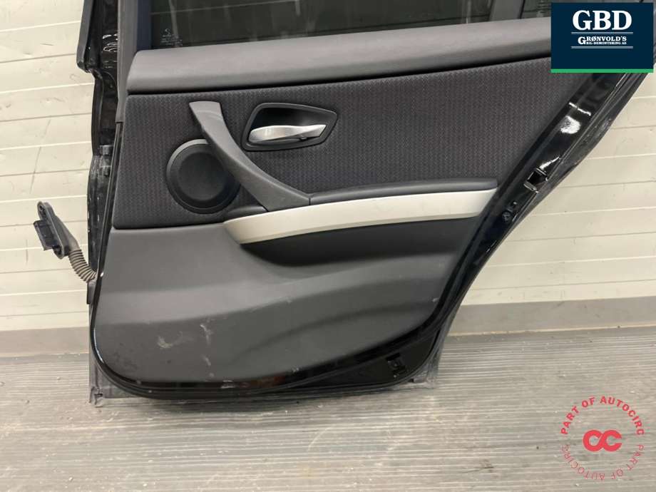 Dør høyre bak til BMW 3-Serie 2005-2011 (E90/E91/E92/E93) (E90/E91/E92/E93) (41 00 9 628 752|)