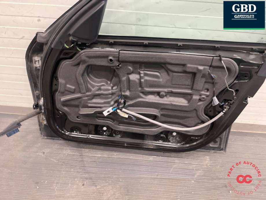 Dør høyre foran til BMW 3-Serie 2005-2011 (E90/E91/E92/E93) (E90/E91/E92/E93) (41 51 5 A2A 386|)