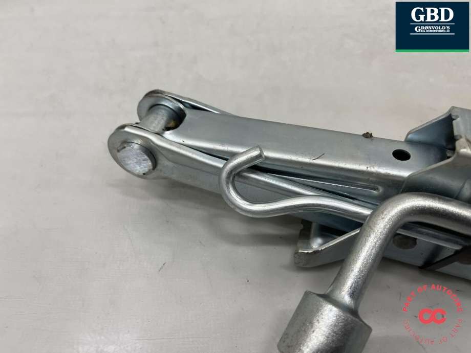 Jekk original til Nissan Note 2013-2017 (Type II)  (NO PART ID|)
