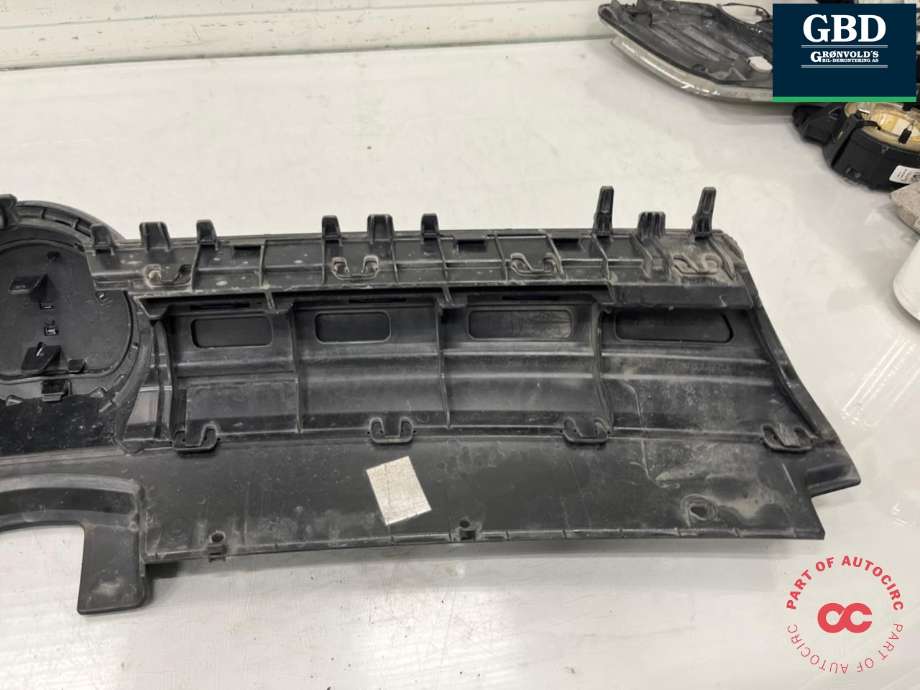 Grill til VW e-Golf 2014-2017 (Fase 1)  (5GE 853 651    CYR|)