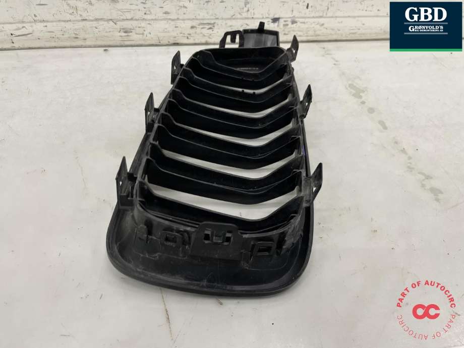 Grill til BMW 3-Serie 2012-2018 (F30/F31/F34) (F30/F31/F34) (51 13 7 260 497|51 13 7 260 498|)