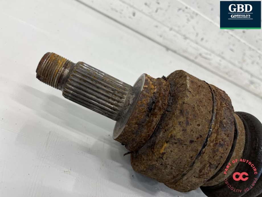 Drivaksel høyre bak, diesel/automat til BMW 3-Serie 2012-2018 (F30/F31/F34) (F30/F31/F34) (33 20 8 680 348|7597682|)