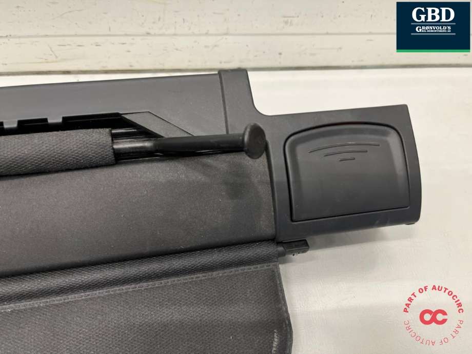 Bagasjerom rollon til BMW 3-Serie 2005-2011 (E90/E91/E92/E93) (E90/E91/E92/E93) (51 47 7 261 926|)