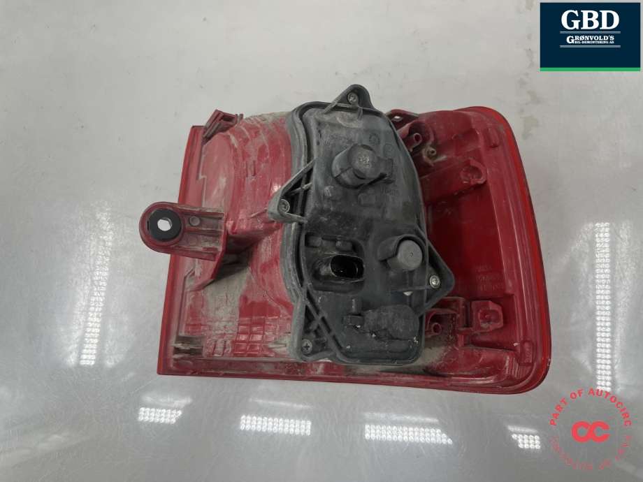 Baklykt venstre ytre til VW Touran 2010-2015 (Type I, Fase 3)  (1T0 945 095 R|)
