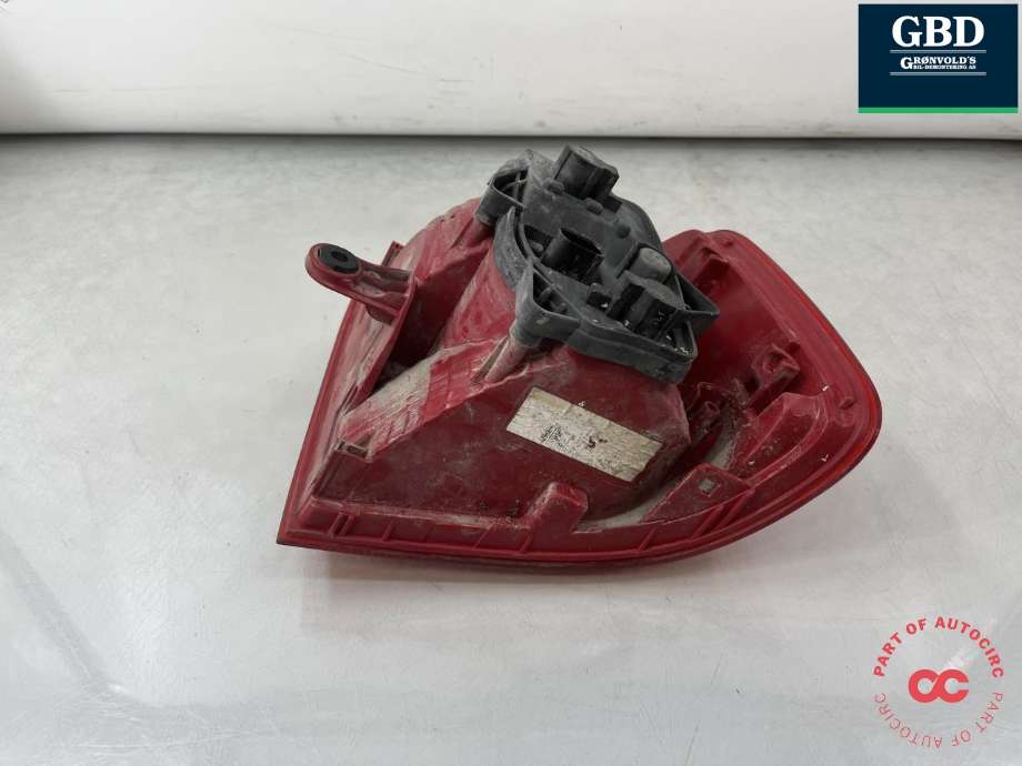 Baklykt venstre ytre til VW Touran 2010-2015 (Type I, Fase 3)  (1T0 945 095 R|)