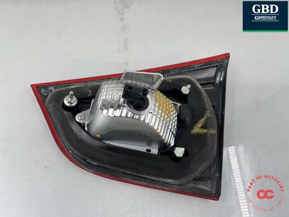 Baklykt venstre indre til Suzuki SX4 S-CROSS 2013-->> (Type II)  (36274-64R00|)