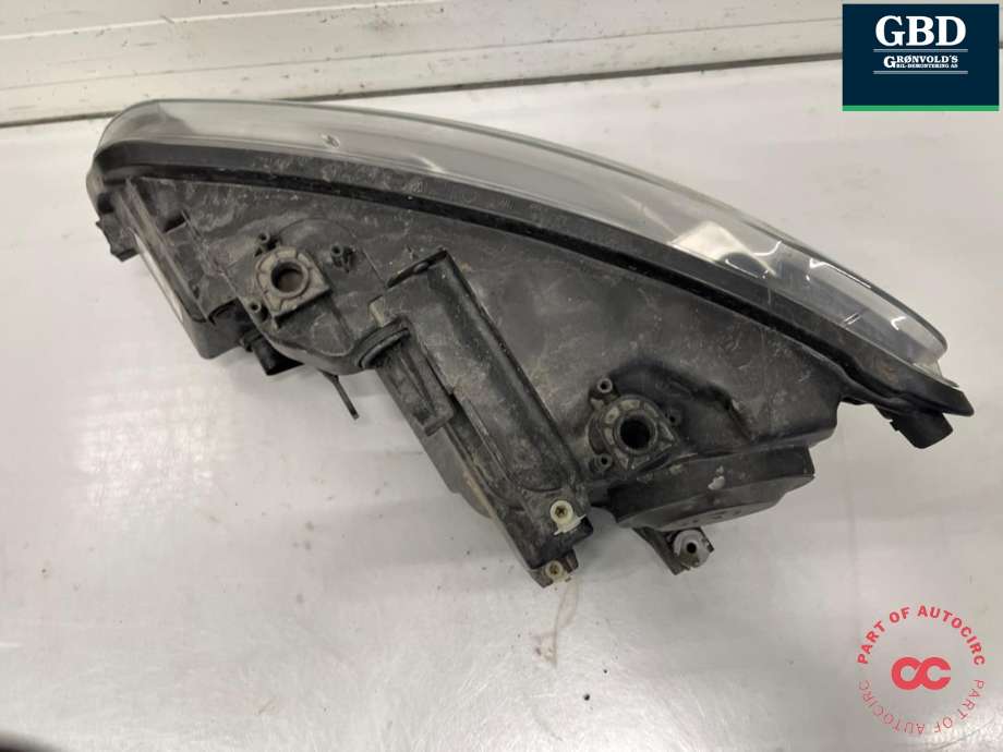 Frontlykt høyre halogen til VW Caddy 2010-2015 (Type III, Fase 2) (2K5 941 006 A|)