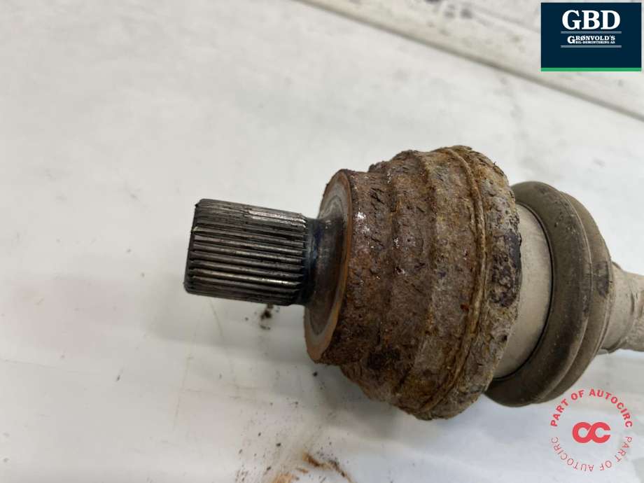 Drivaksel høyre bak, diesel/automat til VW Tiguan 2011-2016 (Type I, Fase 2) (1K0 501 204 F|1K0 501 204 FX|)
